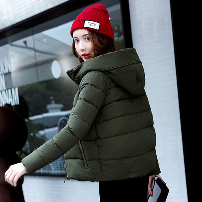 Семпло късо дамско яке с качулка в няколко цвята