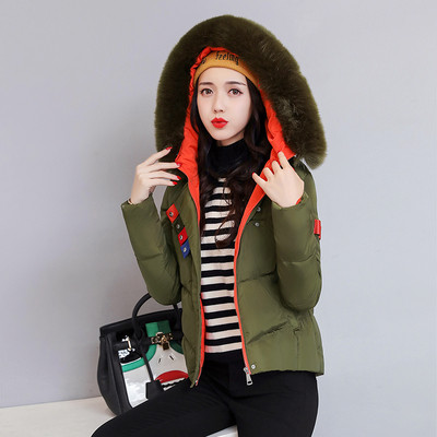 Χειμερινό γυναικείο μπουφάν σύντομο μοντέλο με κουκούλα και γούνα