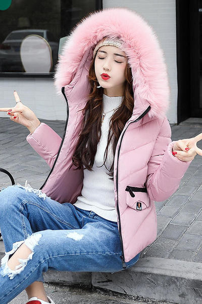 Ζεστό χειμωνιάτικο  μπουφάν με κουκούλα και γούνα σε πολλά χρώματα