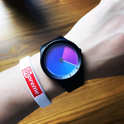 Μεγάλο ρολόι unisex με δημιουργικό σχεδιασμό