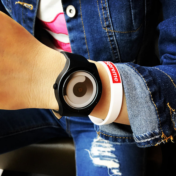 Μεγάλο ρολόι unisex με δημιουργικό σχεδιασμό