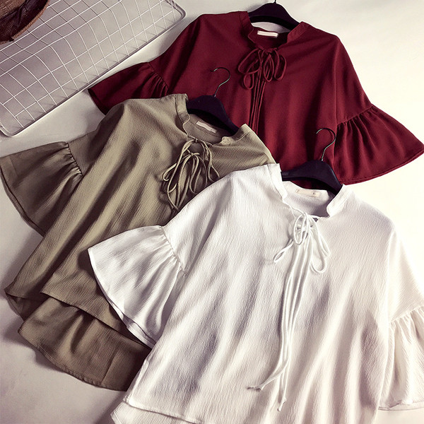 Стилна и ефирна риза за дамите в три цвята с 3/4 къдрав ръкав