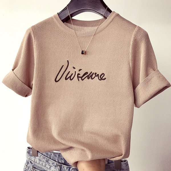 Καθημερινή γυναικεία μπλούζα σε τρία χρώματα με επιγραφή