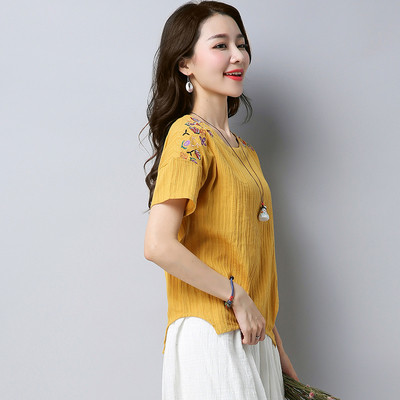 Γυναικεία  μπλούζα σε τρία χρώματα με κεντήματα