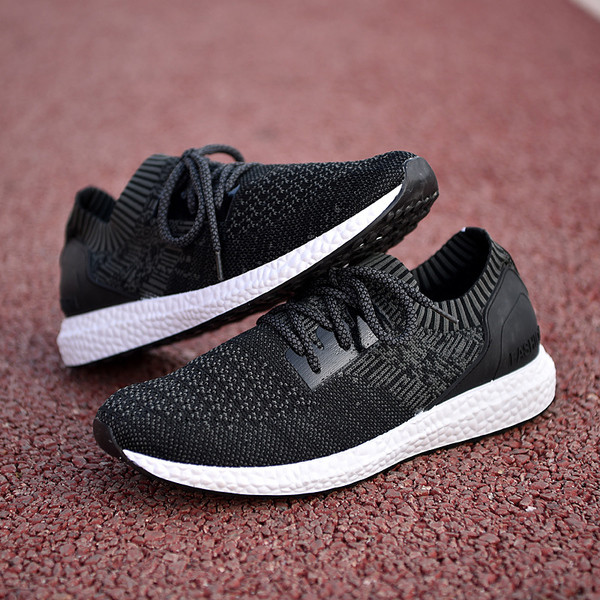 Αθλητικά ανδρικά παπούτσια με μια άνετη σόλα τρία χρώματα