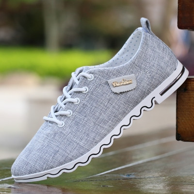 Πολλά διαφορετικά μοντέλα ανδρικά πάνινα παπούτσια