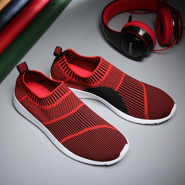 Αθλητικά πάνινα παπούτσια για άνδρες χωρίς κορδόνια σε τρία χρώματα