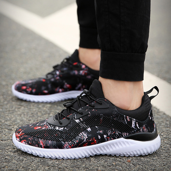 Πανέμορφα και μοντέρνα αθλητικά παπούτσια ανδρών σε τρία χρώματα