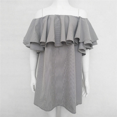 Γυναικείο φόρεμα με πτώση ώμου και πλισέ βοάλ