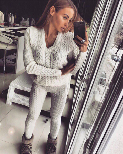 Πολύ άνετο και ζεστό γυναικείο σετ σε πέντε διαφορετικά χρώματα