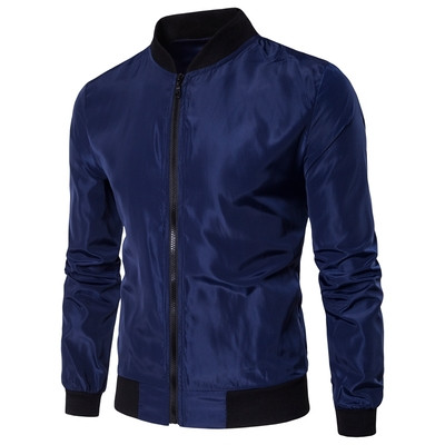 Αθλητικό ανδρικό φούτερ σε καθαρό μοτίβο και σε πολλά χρώματα