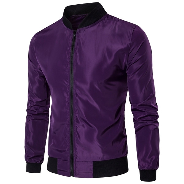 Αθλητικό ανδρικό φούτερ σε καθαρό μοτίβο και σε πολλά χρώματα