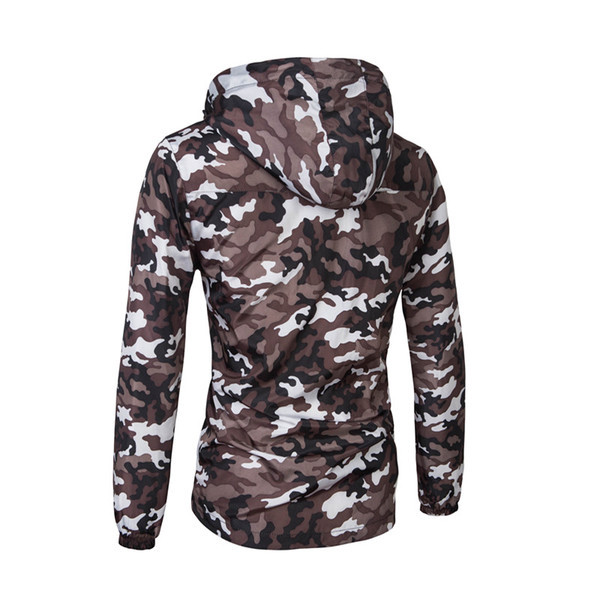 Ανδρικό μπουφάν  καμουφλάζ με κουκούλα σε δύο χρώματα, κατάλληλο για τη καθημερινή ζωή