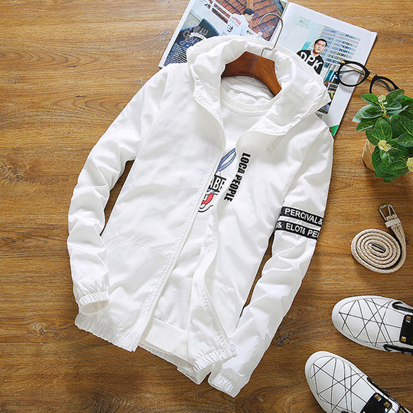 Ανδρικό φούτερ αθλήματος με κουκούλα σε πέντε χρώματα