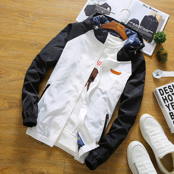 Όμορφη ανδρικό φούτερ με κουκούλα κατάλληλο για την καθημερινή ζωή σε πολλές αποχρώσεις