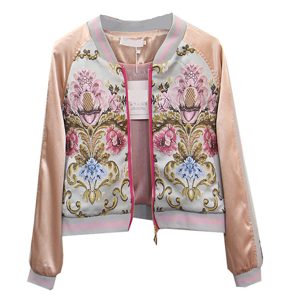 Актуално дамско яке с бродерия флорални мотиви 