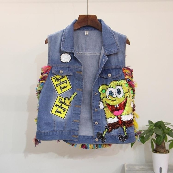 Много красив дамски елек с декорация ресни, апликация и пайети