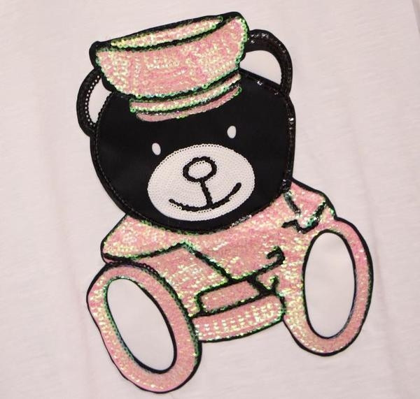 Ежедневна дамска тениска в бял цвят с апликация на мече