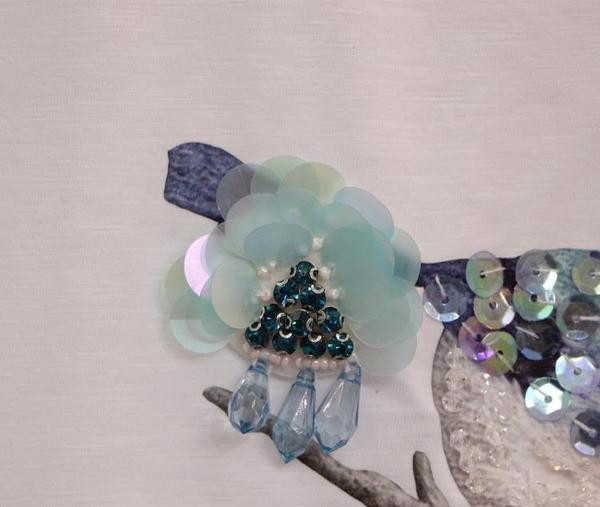 Красив комплект за дамите - дънки и тениска с апликация