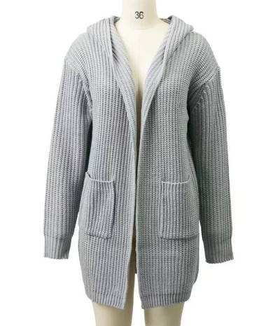 Плетена дамска жилетка с качулка и  връзки на гърба в няколко цвята