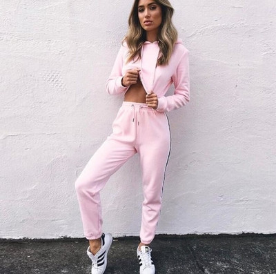 Много стилен и изключително удобен дамски спортен екип от две части - 2 цвята