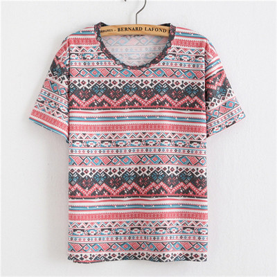 Сладка дамска блуза в много модели и цветове, подходяща за ежедневие