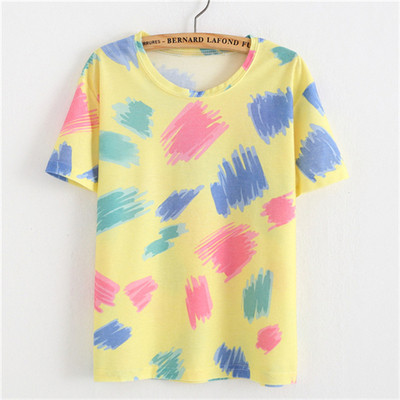 Сладка дамска блуза в много модели и цветове, подходяща за ежедневие