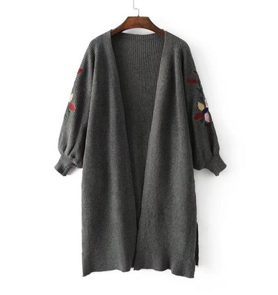 Дълга дамска жилетка с красива бродерия в най-различни цветове