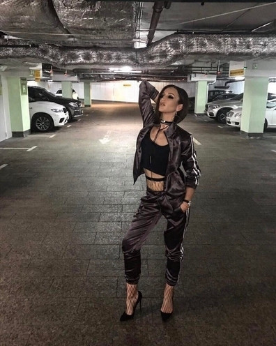 Спортен дамски екип в два цвята - много удобен и красив