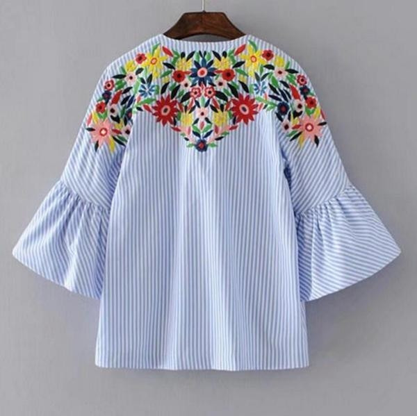 Много красиво и стилно дамско яке тип риза с къс,широк 3/4 ръкав,скрит цип и красива шарена бродерия