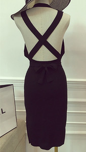 Дамска рокля по тялото с гол гръб от рипс и поло яка