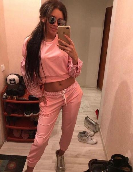 Много удобен дамски спортен екип от две части - 4 цвята