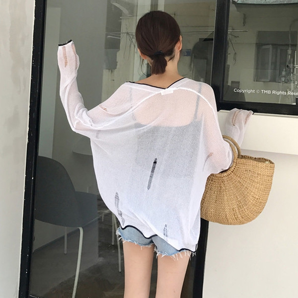 Широка дамска жилетка в зелен, бял и черен цвят