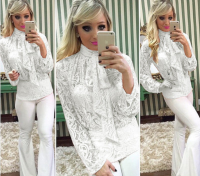 Стилна дамска прозираща блуза с дълъг ръкав и много красива ажурна дантела