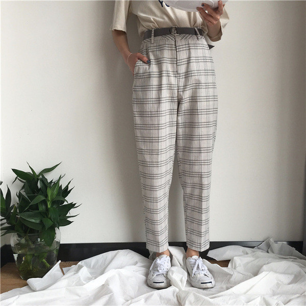 Κομψό γυναικείο  παντελόνι σε ευρύ μοτίβο και  με υψηλή μέση