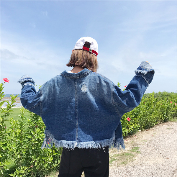 Τζιν γυναικείο σακάκι  σε ευρεία μοτίβο  και σε μπλε χρώμα