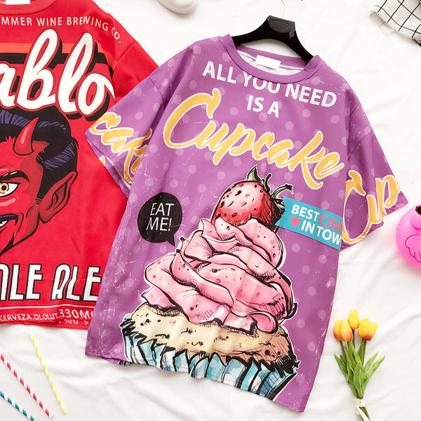 Сладка дамска блуза с изображения в три цвята, подходяща за ежедневие