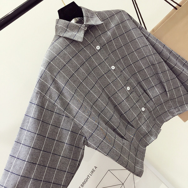 Σπορ-κομψό  γυναικείο πουκάμισο σε γκρι, πράσινο και μπλε χρώμα