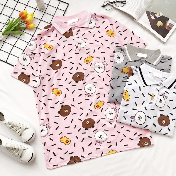 Сладка дамска блуза с поло яка в два цвята и изображения