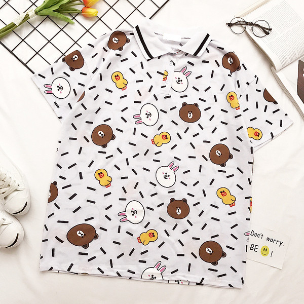 Сладка дамска блуза с поло яка в два цвята и изображения