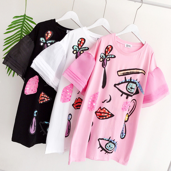 Γυναικεία t-shirt σε λευκό, ροζ και μαύρο και με  μανίκια δαντέλας