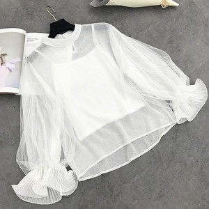 Дантелена дамска риза в бял цвят + потник