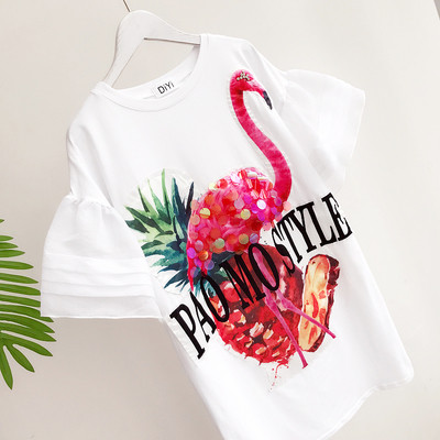 Κομψή γυναικεία μπλούζα με μανίκια δαντέλα, σε λευκό και μαύρο