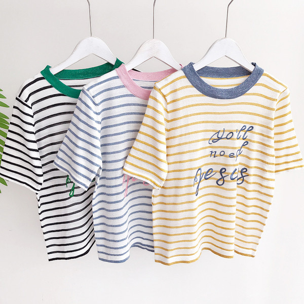 Γυναικεία αθλητική μπλούζα σε τρία χρώματα