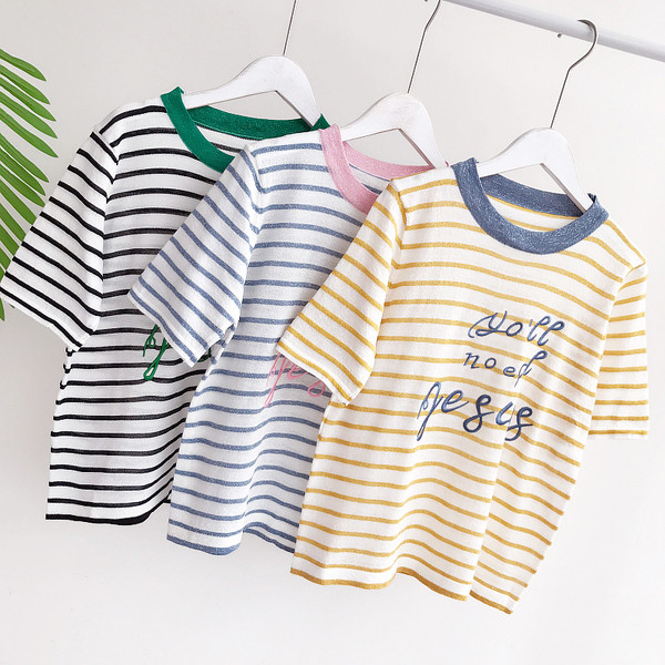 Γυναικεία αθλητική μπλούζα σε τρία χρώματα