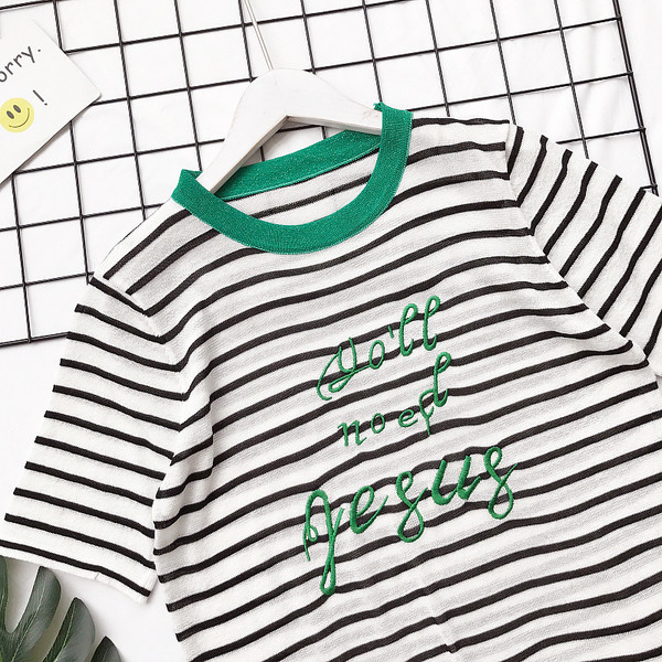 Γυναικεία αθλητική μπλούζα σε τρία χρώματα