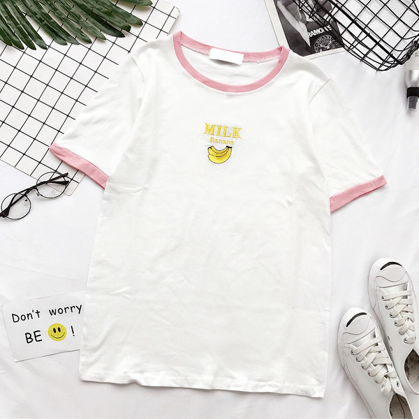 Сладка дамска блуза с надпис в бял и розов цвят