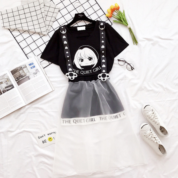 Стилен дамски блузон в черен цвят с изображение + дантелена пола