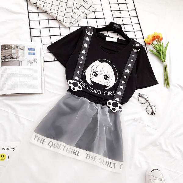 Стилен дамски блузон в черен цвят с изображение + дантелена пола