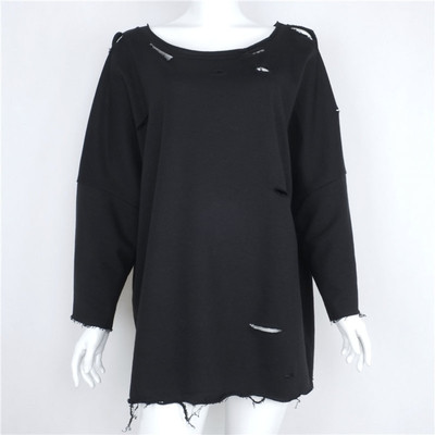 Много стилен черен дамски блузон с дълъг широк ръкав и разпокъсани мотиви